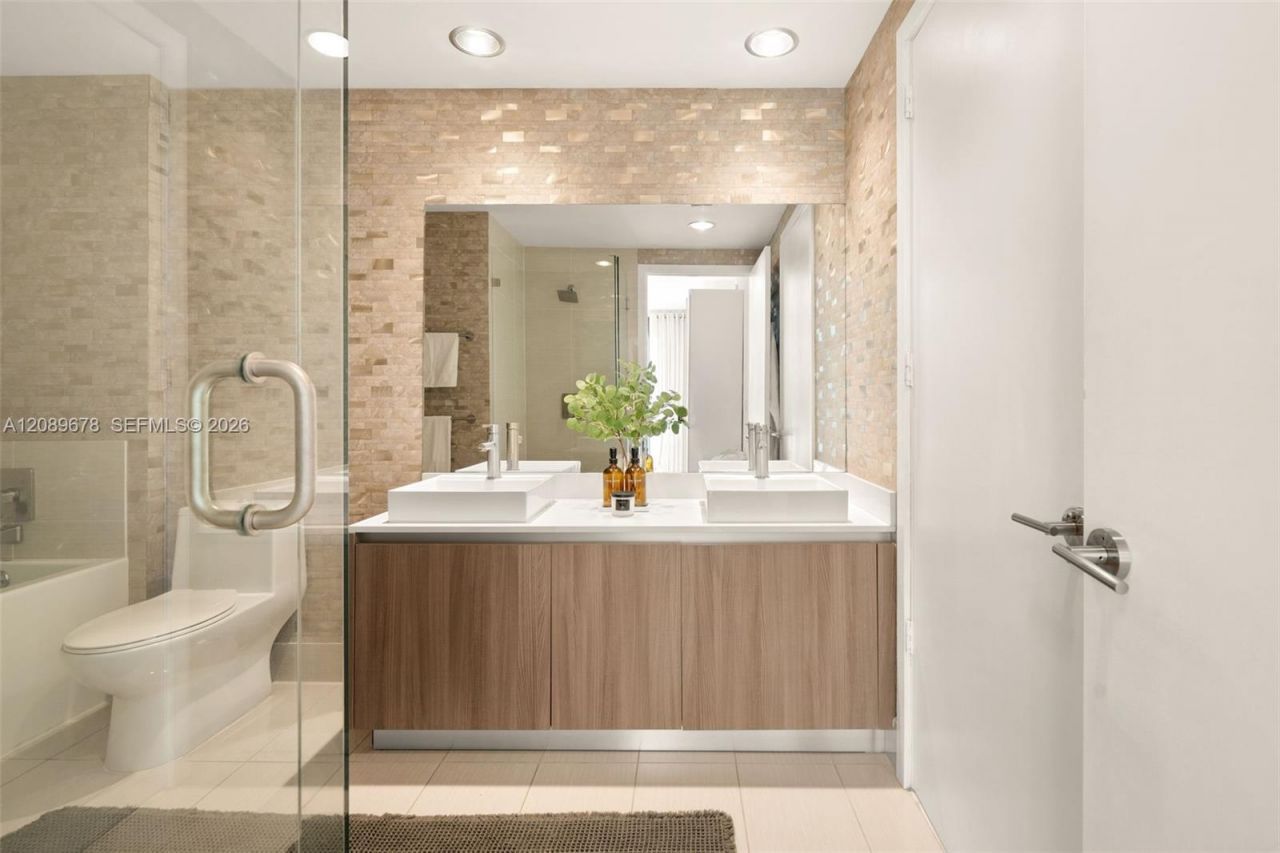 201 SW 17th Rd , Unit 511, Miami, FL 33129 Photo