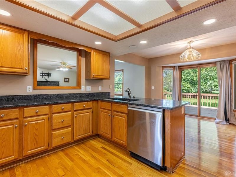 2895 Cobblestone Crossing Court, Centerville, OH 45458 Photo 10