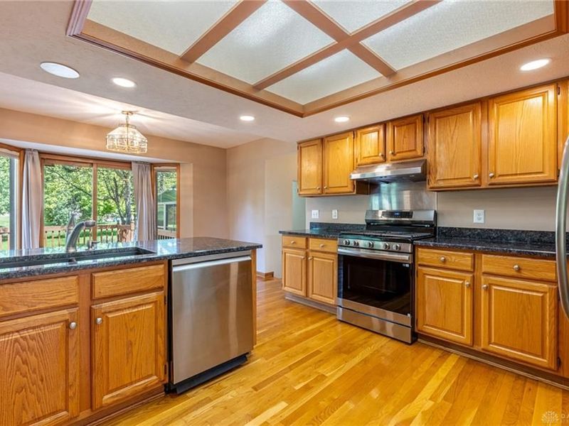 2895 Cobblestone Crossing Court, Centerville, OH 45458 Photo 11