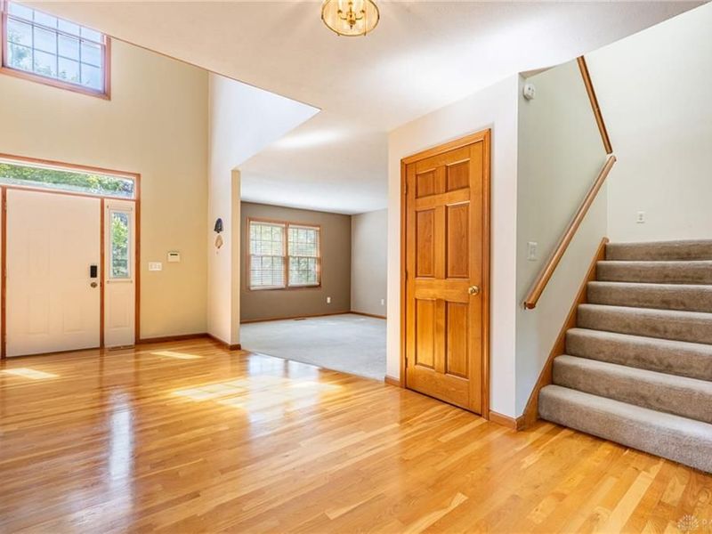 2895 Cobblestone Crossing Court, Centerville, OH 45458 Photo 3