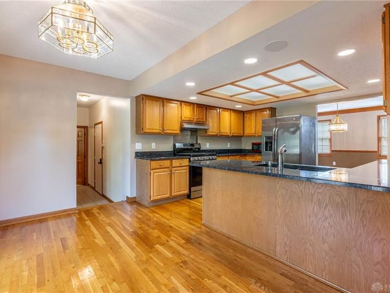 2895 Cobblestone Crossing Court, Centerville, OH 45458 Photo 9