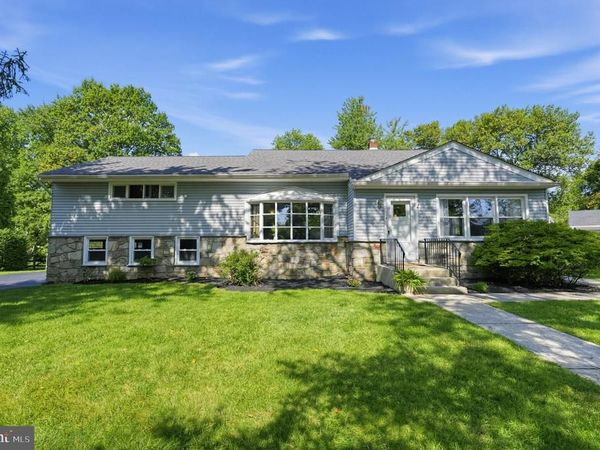 208 OAKLAND PLACE, NORTH WALES, PA 19454
