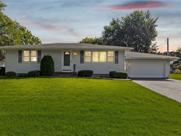 135 Dierdre Drive , Rochester, NY 14617