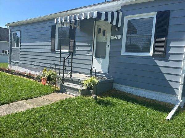 1574 S Graham Road , Flint Township, Mi 48532