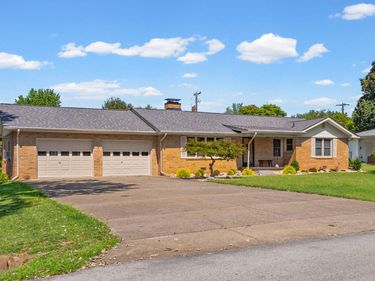 205 Sherwood Drive, Hopkinsville, KY 42240