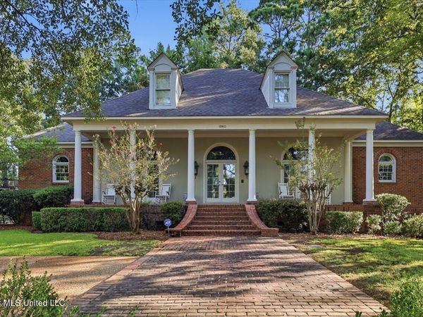 1960 Petit Bois Street, Jackson, MS 39211