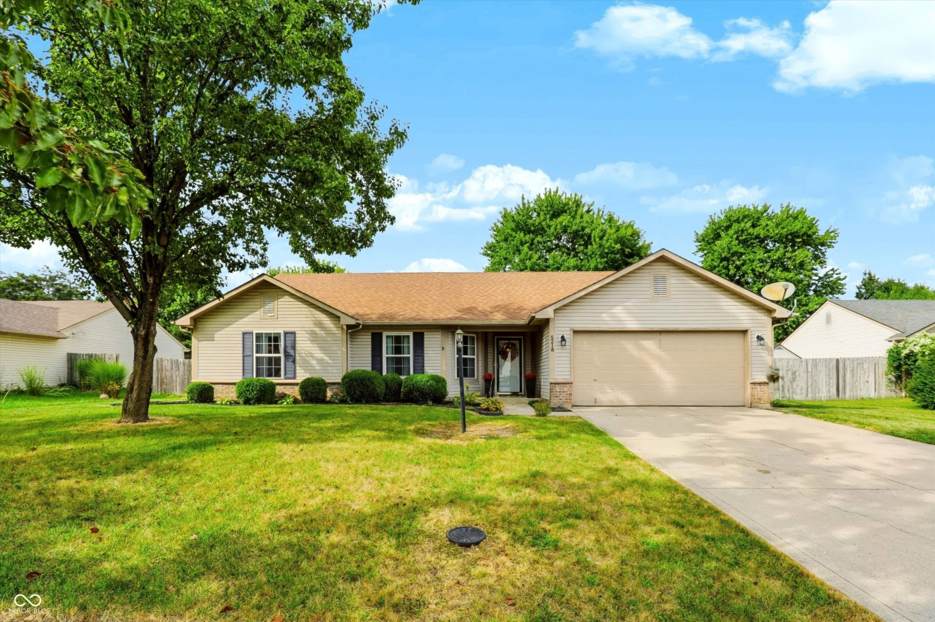 5218 Gateway Avenue, Noblesville, IN 46062 Main Photo
