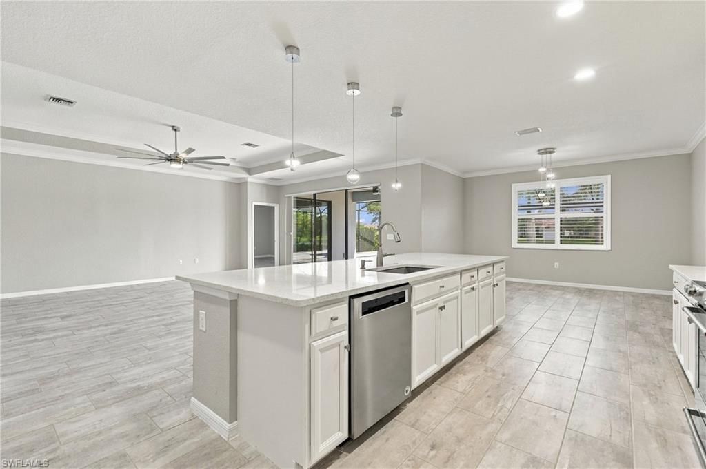 10081 Avalon Lake Cir, Fort Myers, FL 33913 Photo