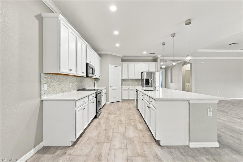 10081 Avalon Lake Cir, Fort Myers, FL 33913 Photo