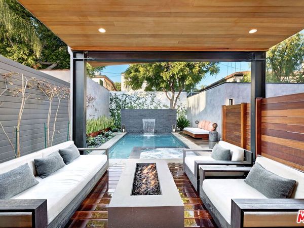 8925 Dorrington Avenue, West Hollywood, CA 90048