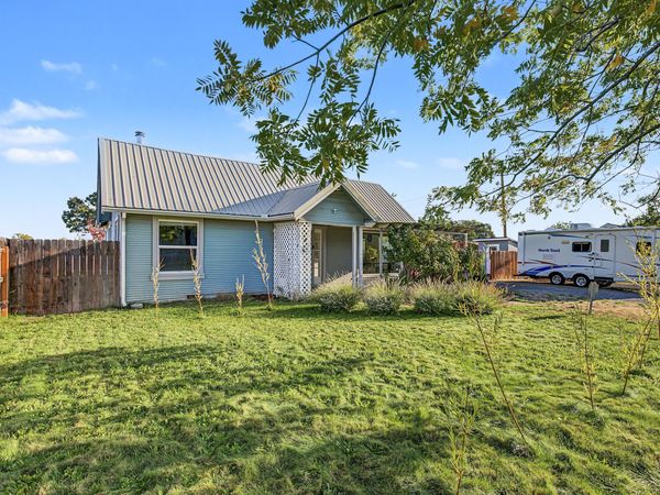 247 Berrydale Avenue, Medford, OR 97501