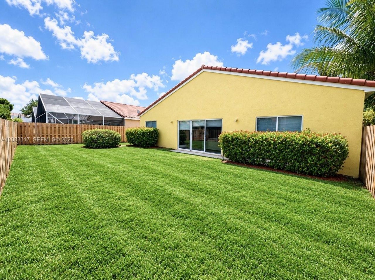 1738 SW 108th Way, Davie, FL 33324 Photo