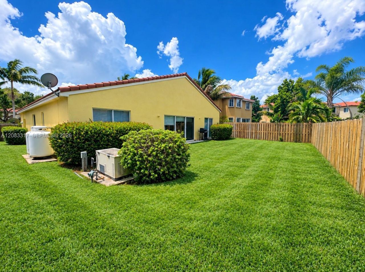 1738 SW 108th Way, Davie, FL 33324 Photo