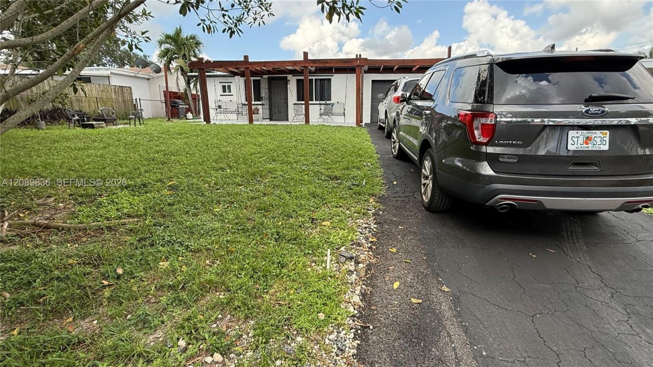 2211 N 54th Ave, Hollywood, FL 33021 Photo