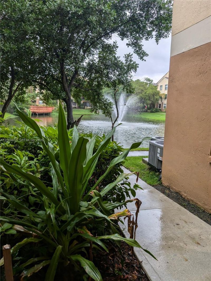 9999 Summerbreeze Dr, Unit 513, Sunrise, FL 33322 Photo