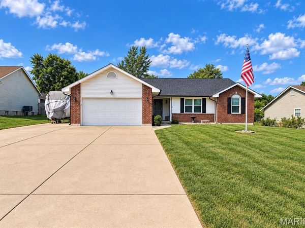 1225 Shingle Oak Court, Troy, MO 63379