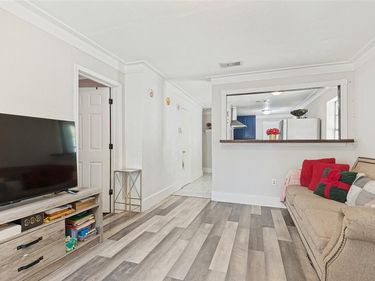 2421 Boyd Street, Dallas, TX 75224