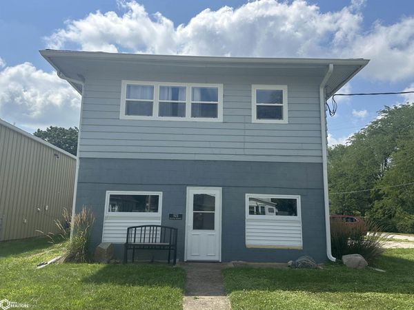 923 Siloam Avenue, Iowa Falls, IA 50126