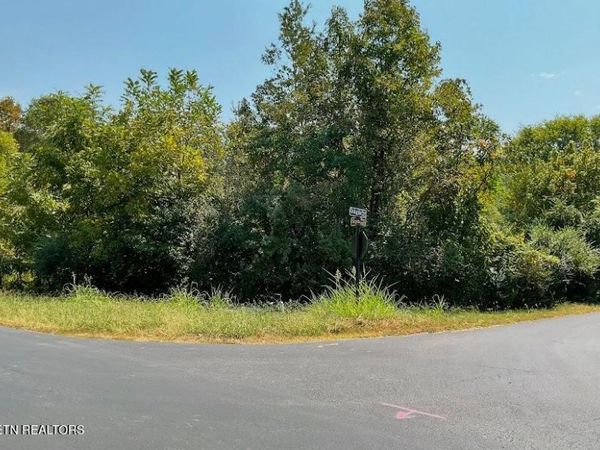184 Noya Way, Loudon, TN 37774