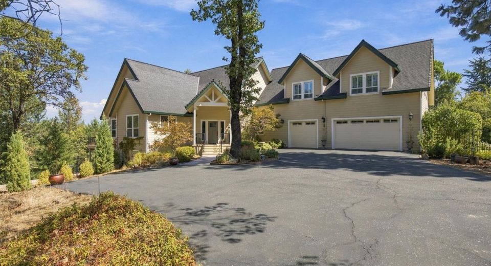 1880 Buck Ridge Ct, Colfax, CA 95713 Photo