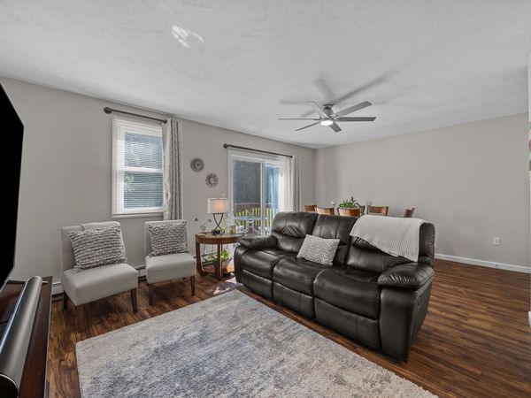 11 Towle Drive, Unit 11, Holden, MA 01520