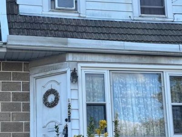 252 COVERLY ROAD , LANSDOWNE, PA 19050