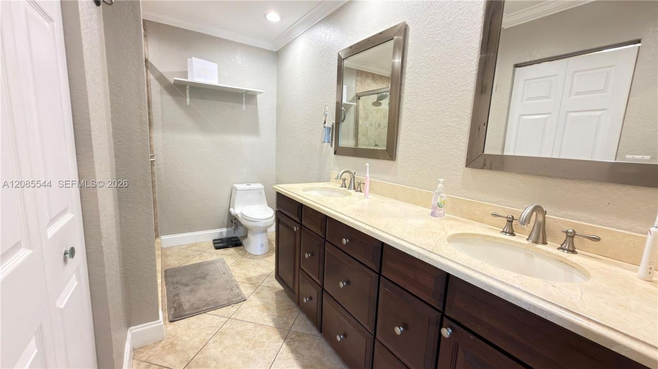 400 NW 127th Ave, Unit 16, Plantation, FL 33325 Photo