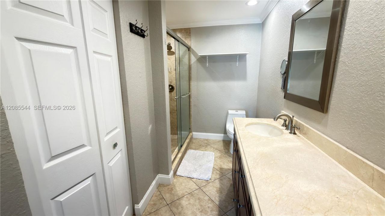 400 NW 127th Ave, Unit 16, Plantation, FL 33325 Photo