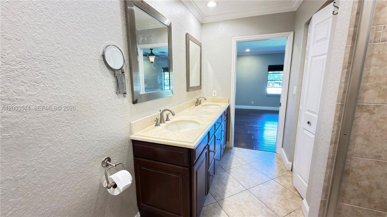 400 NW 127th Ave, Unit 16, Plantation, FL 33325 Photo