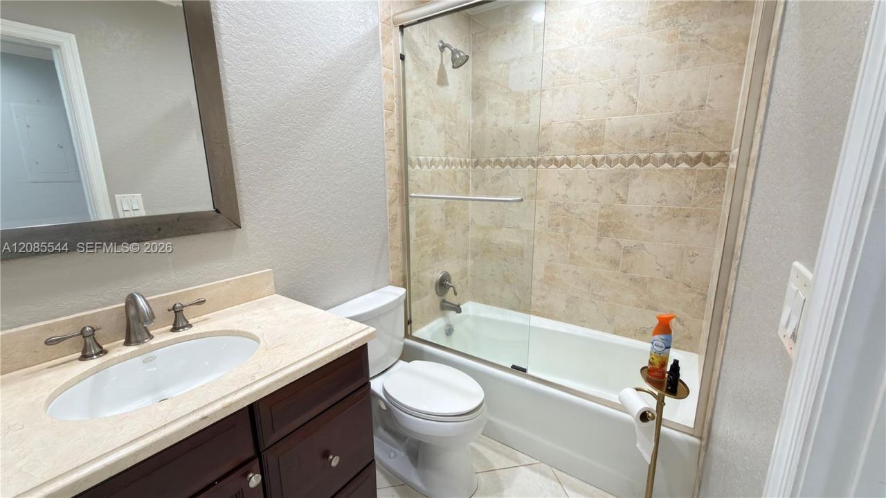 400 NW 127th Ave, Unit 16, Plantation, FL 33325 Photo