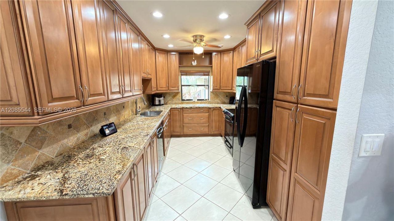 400 NW 127th Ave, Unit 16, Plantation, FL 33325 Photo