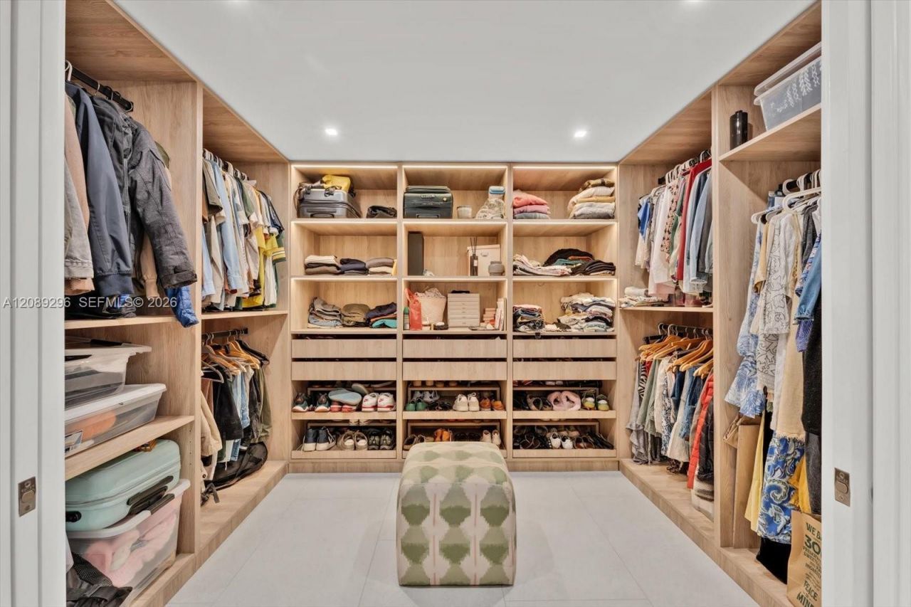 600 Grapetree Dr , Unit 7FN, Key Biscayne, FL 33149 Photo