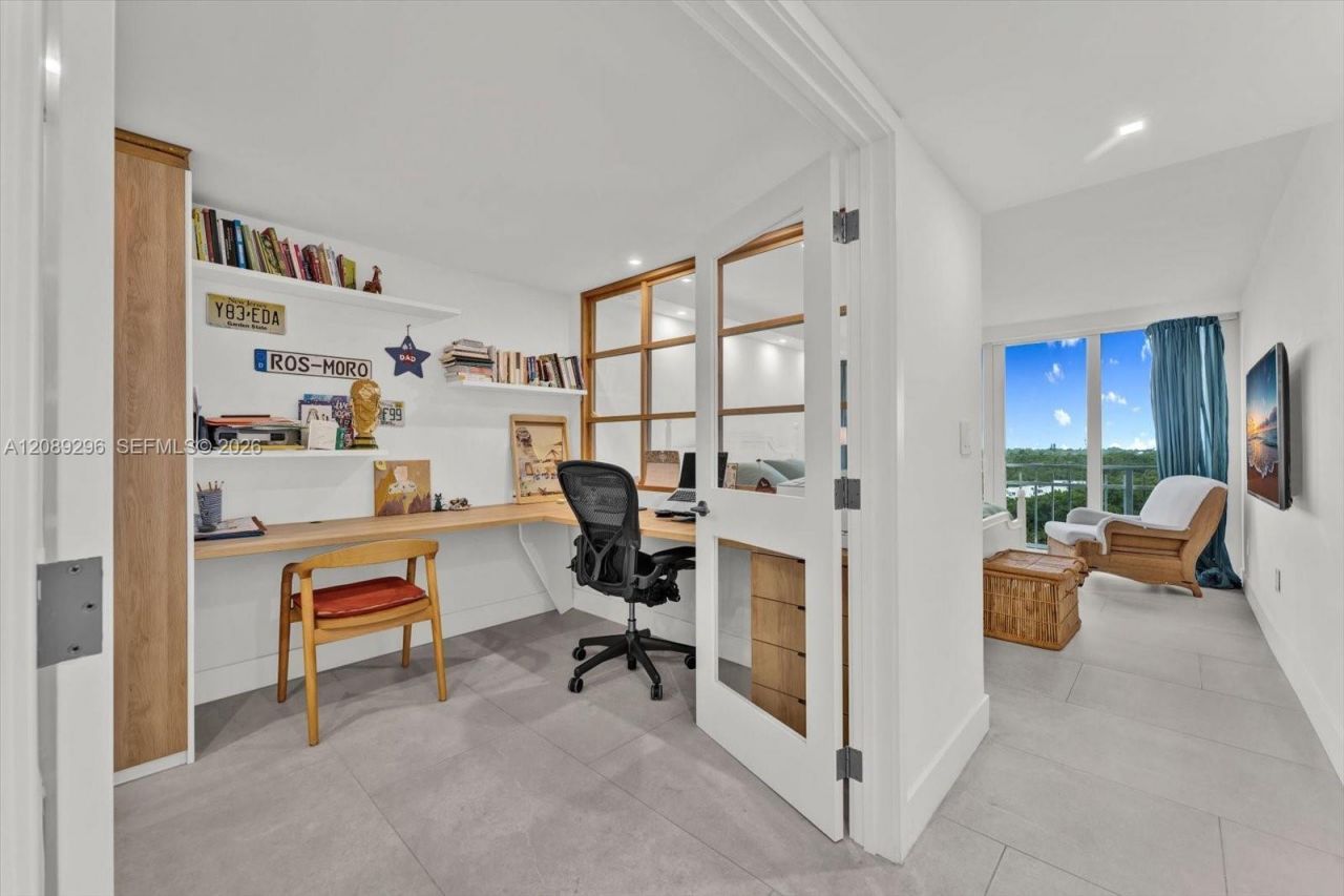 600 Grapetree Dr , Unit 7FN, Key Biscayne, FL 33149 Photo