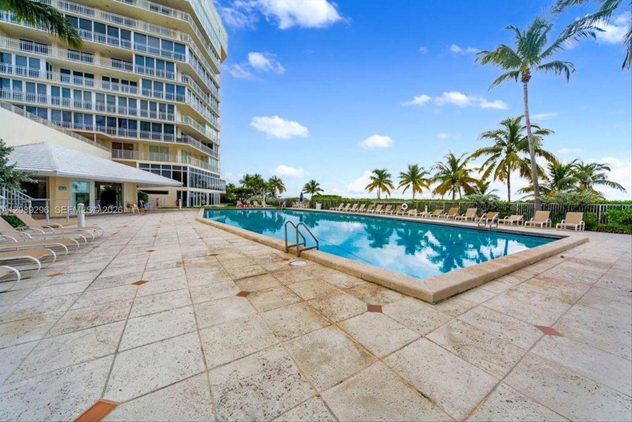 600 Grapetree Dr , Unit 7FN, Key Biscayne, FL 33149 Photo