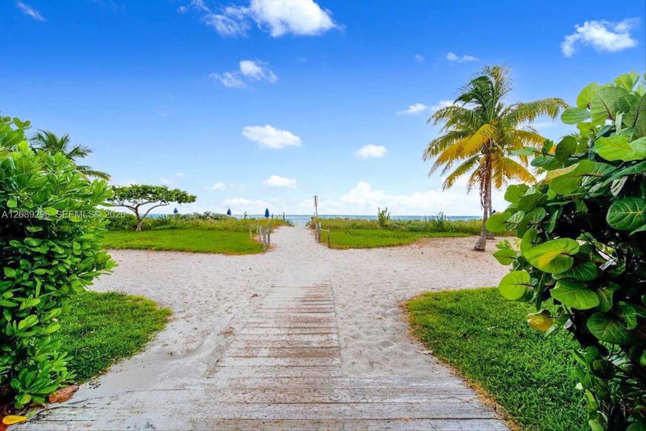 600 Grapetree Dr , Unit 7FN, Key Biscayne, FL 33149 Photo