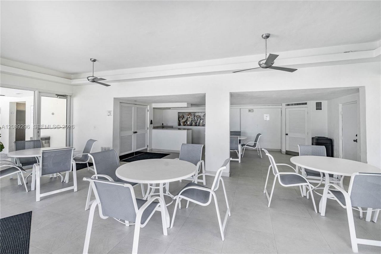 600 Grapetree Dr , Unit 7FN, Key Biscayne, FL 33149 Photo