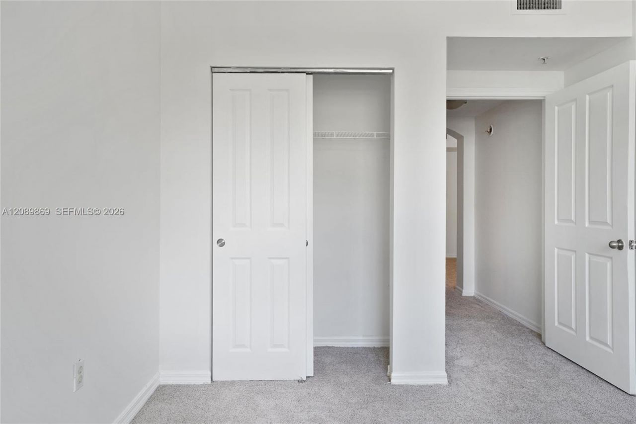 9172 Collins Ave, Unit 302, Surfside, FL 33154 Photo