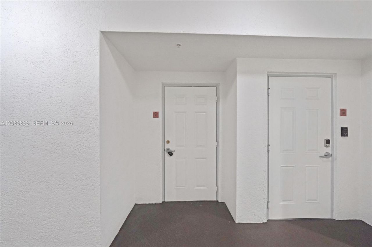 9172 Collins Ave, Unit 302, Surfside, FL 33154 Photo