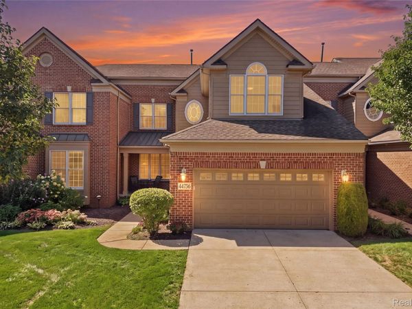 44736 Broadmoor Circle N, Northville Township, Mi 48168