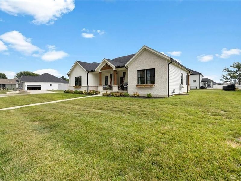 2164 Northbridge Trail, Troy, OH 45373 Photo 3