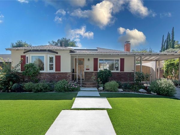 405 N Griffith Park, Burbank, CA 91506