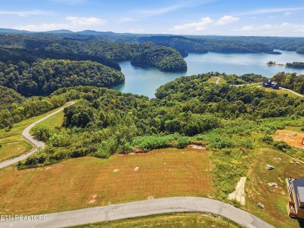 26 Blue Gill Lane, Hilham, TN 38568