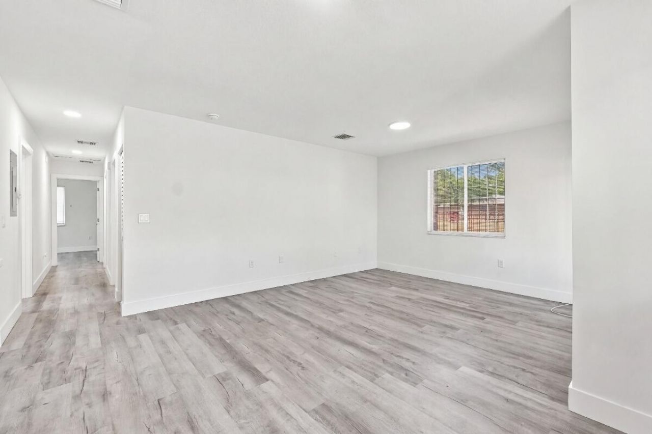 4952 NW 21st Avenue, Miami, FL 33142 Photo
