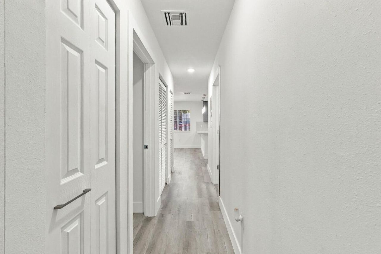 4952 NW 21st Avenue, Miami, FL 33142 Photo