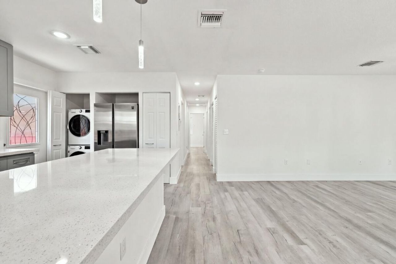 4952 NW 21st Avenue, Miami, FL 33142 Photo