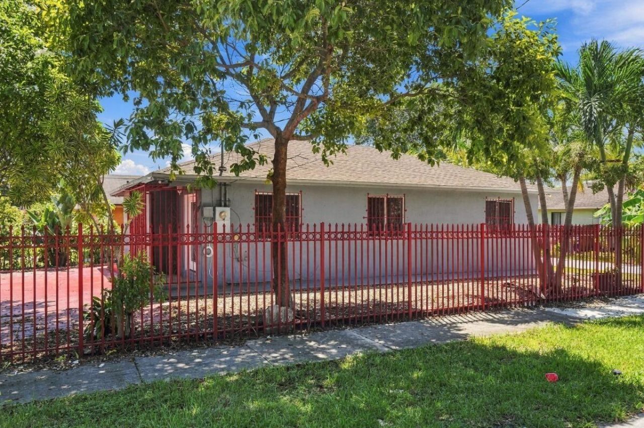 4952 NW 21st Avenue, Miami, FL 33142 Photo