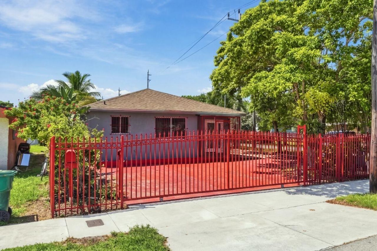 4952 NW 21st Avenue, Miami, FL 33142 Photo