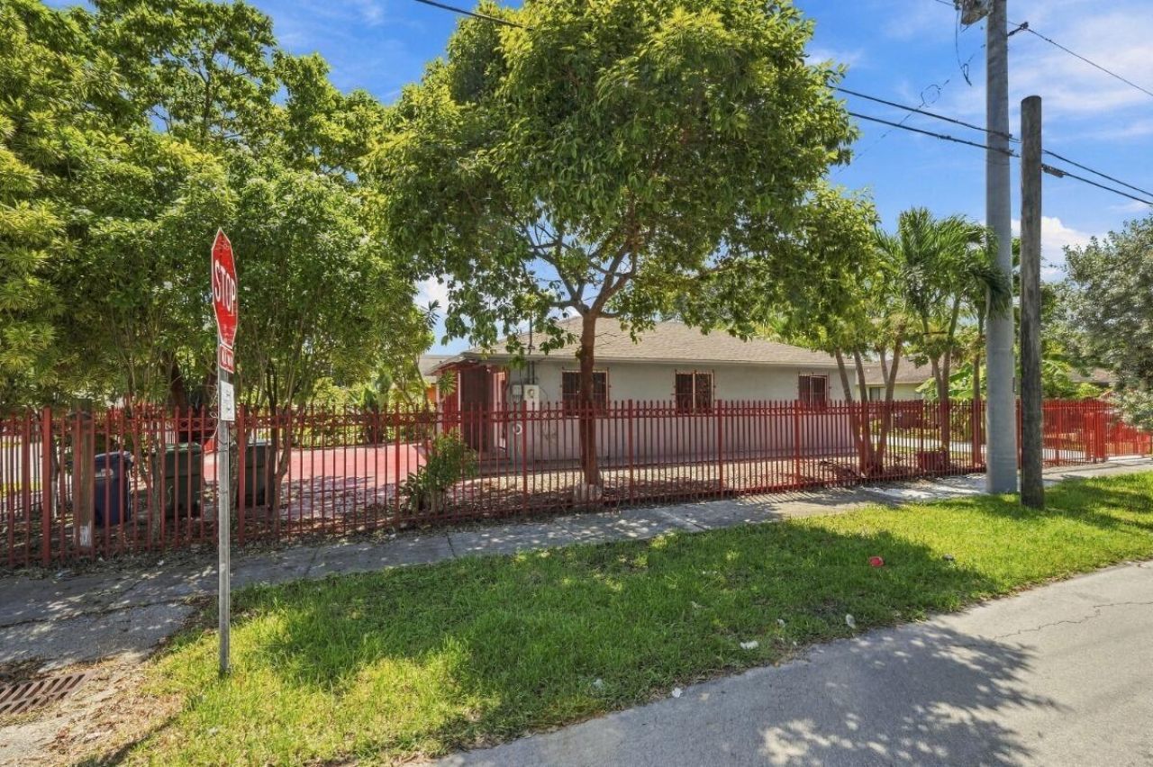 4952 NW 21st Avenue, Miami, FL 33142 Photo