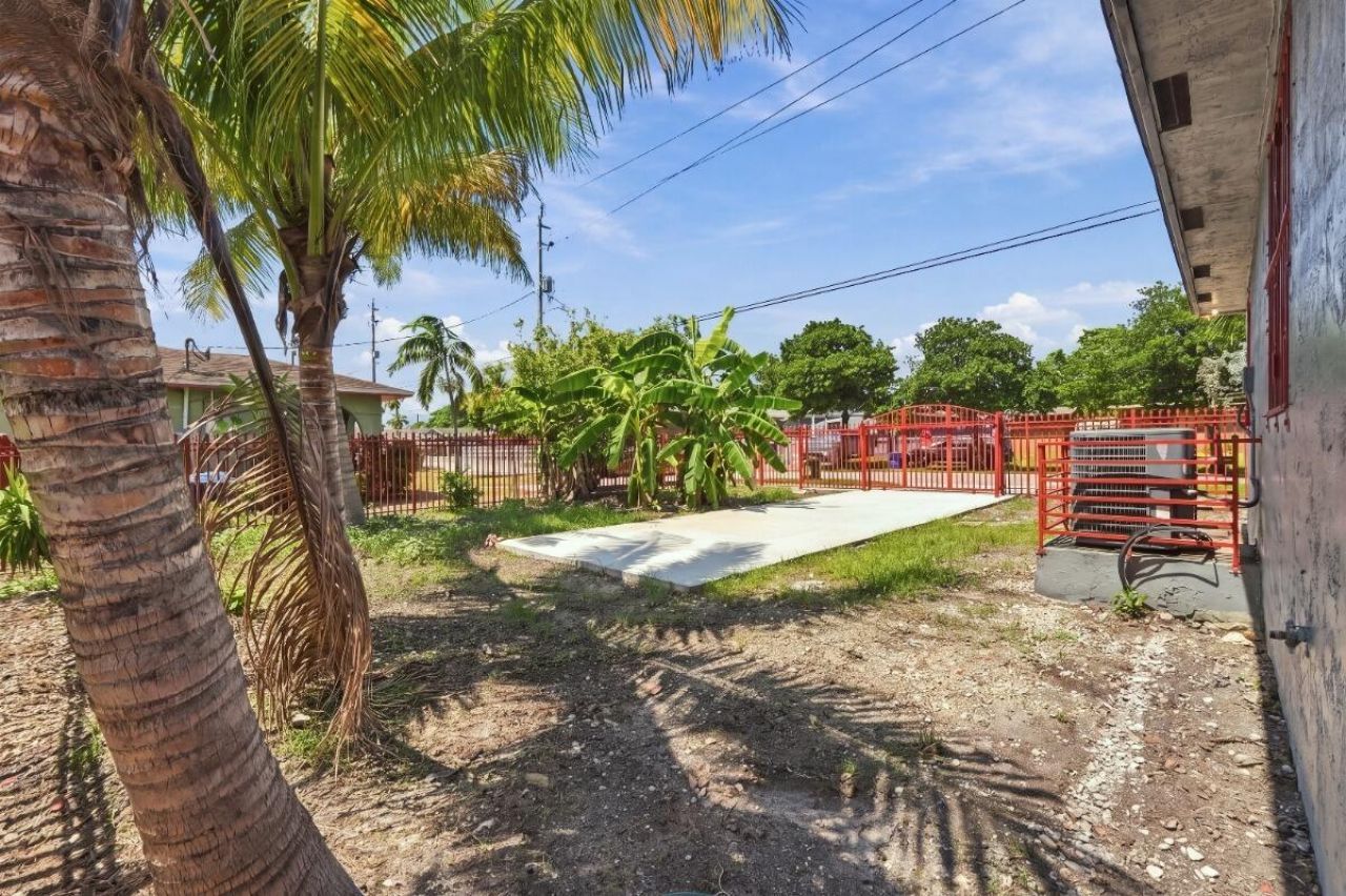 4952 NW 21st Avenue, Miami, FL 33142 Photo