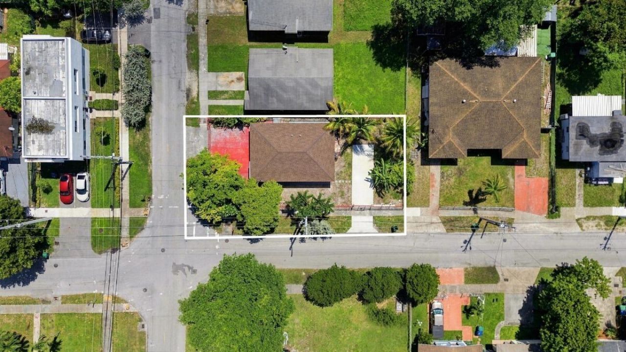 4952 NW 21st Avenue, Miami, FL 33142 Photo